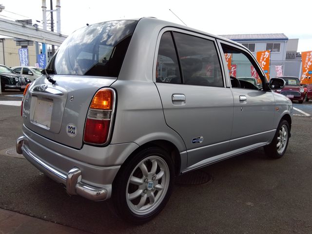 DAIHATSU MIRA GINO 4WD 2004