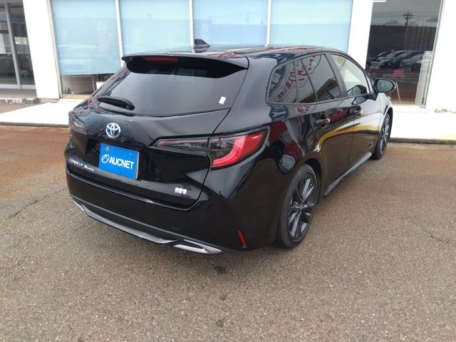 TOYOTA COROLLA TOURING HYBRID 4WD 2023