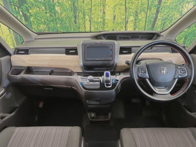 HONDA FREED HYBRID 2017