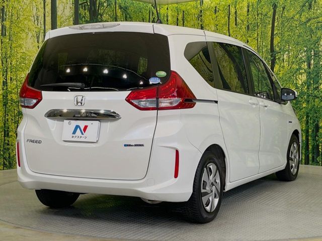 HONDA FREED HYBRID 2017