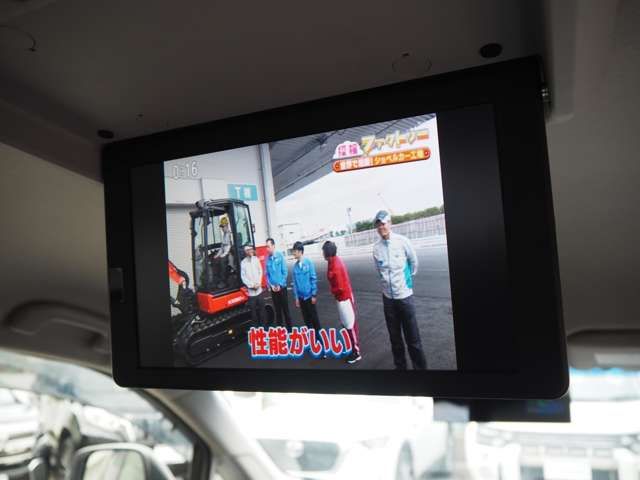 NISSAN ELGRAND  4WD 2014