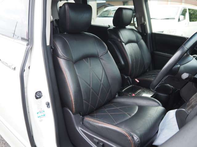 NISSAN ELGRAND  4WD 2014