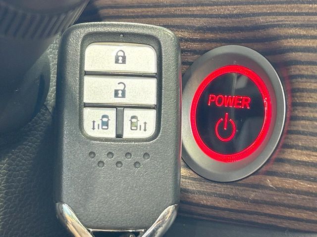 HONDA FREED HYBRID 2023