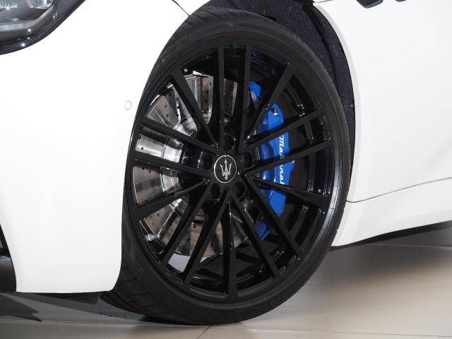 MASERATI MASERATI GRANTURISMO 2024