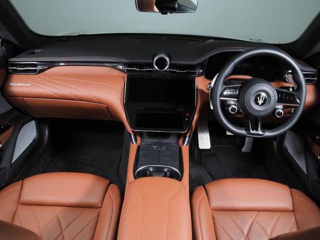 MASERATI MASERATI GRANTURISMO 2024