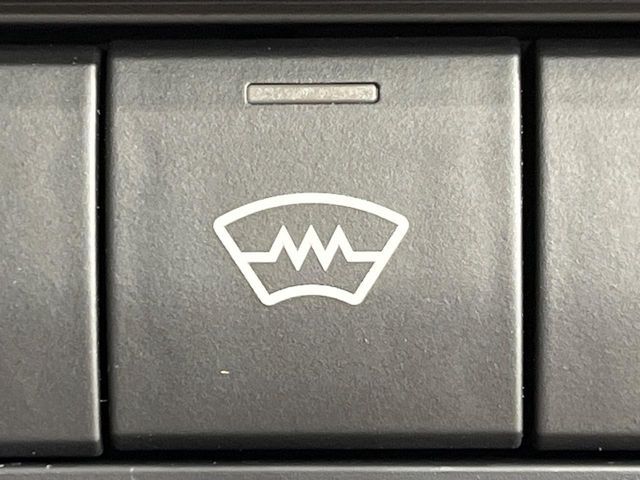 TOYOTA PRIUS 4WD 2023