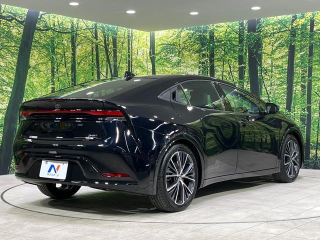 TOYOTA PRIUS 4WD 2023