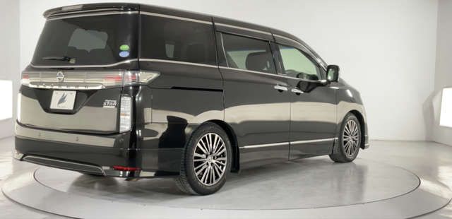 NISSAN ELGRAND 2015