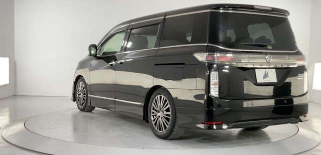 NISSAN ELGRAND 2015