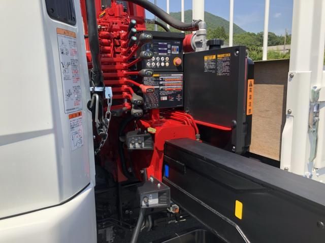 MITSUBISHI FUSOU FIGHTER 2024