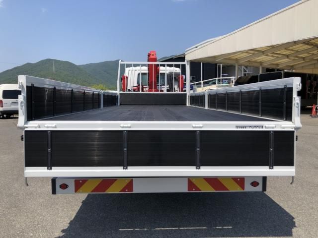 MITSUBISHI FUSOU FIGHTER 2024