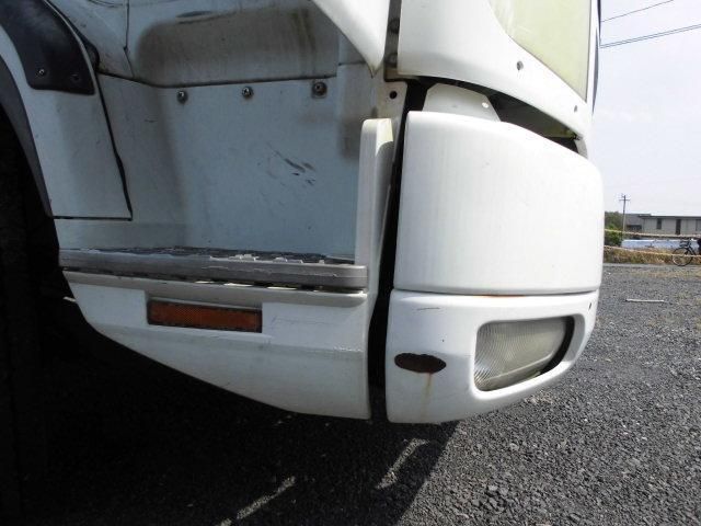 MITSUBISHI FUSOU FIGHTER 2009