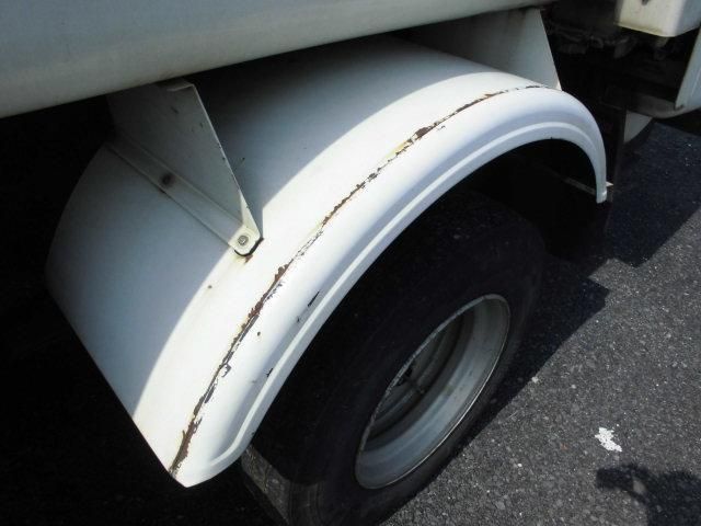 MITSUBISHI FUSOU FIGHTER 2009