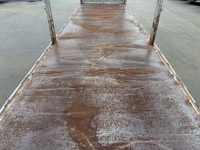 NISSAN DIESEL Quon 2011