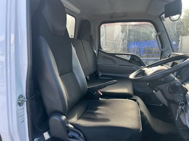 MITSUBISHI CANTER 2017