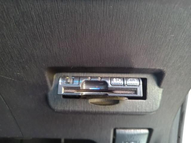 TOYOTA PRIUS Alpha 2015