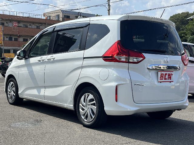 HONDA FREED 2018