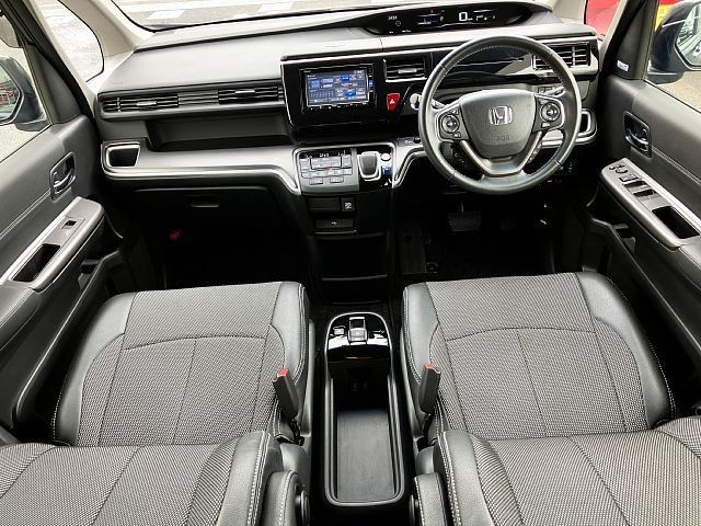 HONDA STEPWAGON SPADA HYBRID 2018