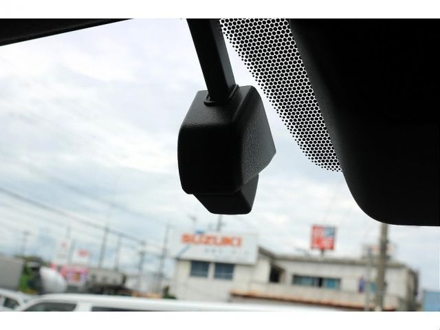 TOYOTA HIACE van 4WD 2019