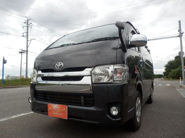 TOYOTA HIACE van 4WD 2014