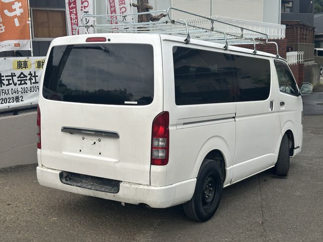 TOYOTA HIACE van 4WD 2010