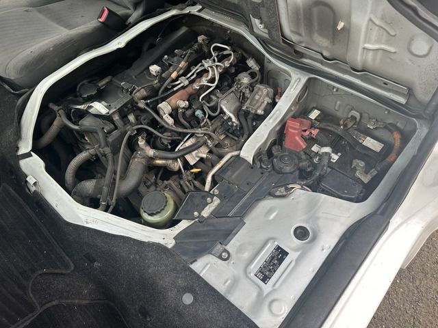 TOYOTA HIACE van 4WD 2010