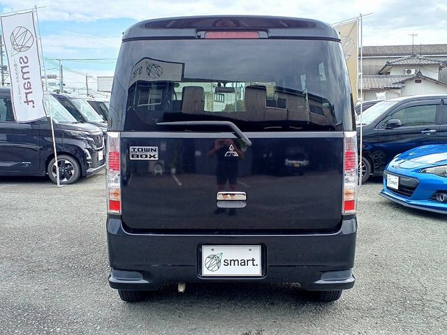 MITSUBISHI TOWNBOX 2015