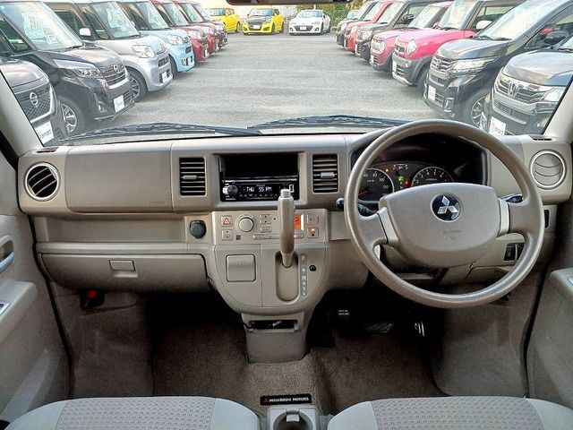 MITSUBISHI TOWNBOX 2015