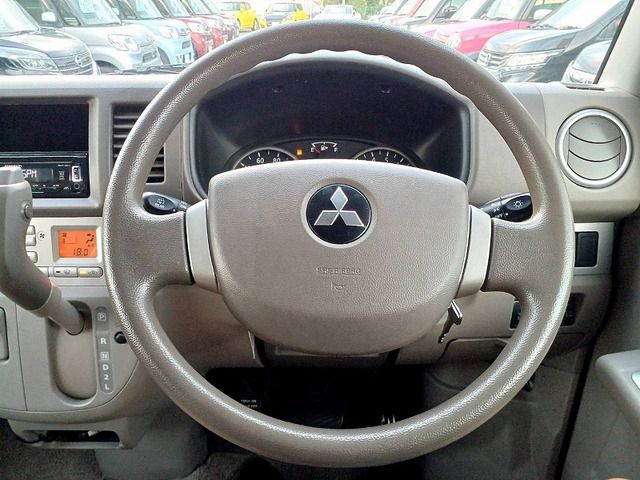 MITSUBISHI TOWNBOX 2015