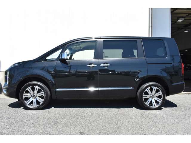 MITSUBISHI DELICA D:5 4WD 2025