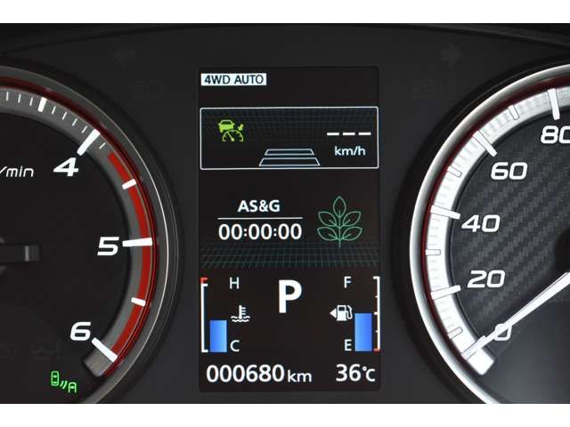 MITSUBISHI DELICA D:5 4WD 2025