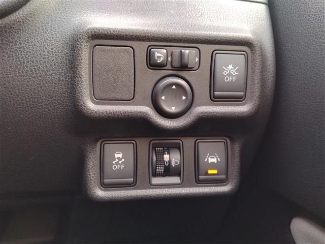 NISSAN NOTE 4WD 2017