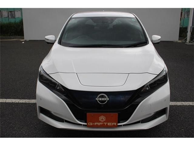 NISSAN LEAF 2022