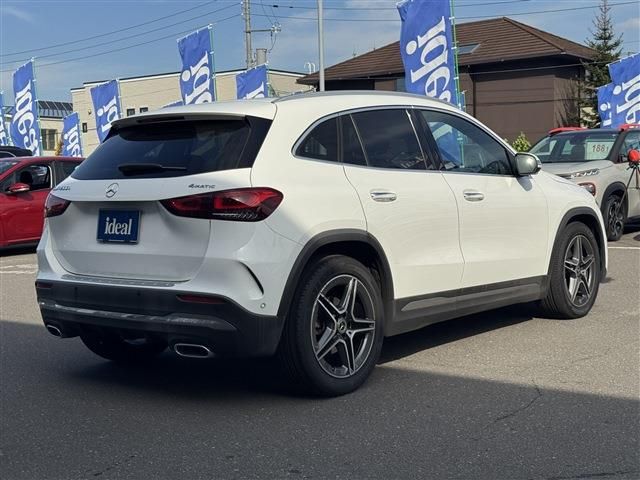 MERCEDES BENZ MERCEDES BENZ GLA class 2020