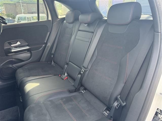 MERCEDES BENZ MERCEDES BENZ GLA class 2020