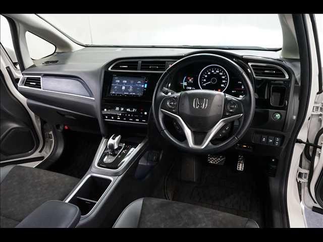 HONDA SHUTTLE HYBRID 2019