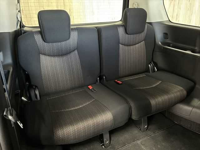 NISSAN SERENA  S-HYBRID 2014