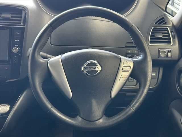 NISSAN SERENA  S-HYBRID 2014