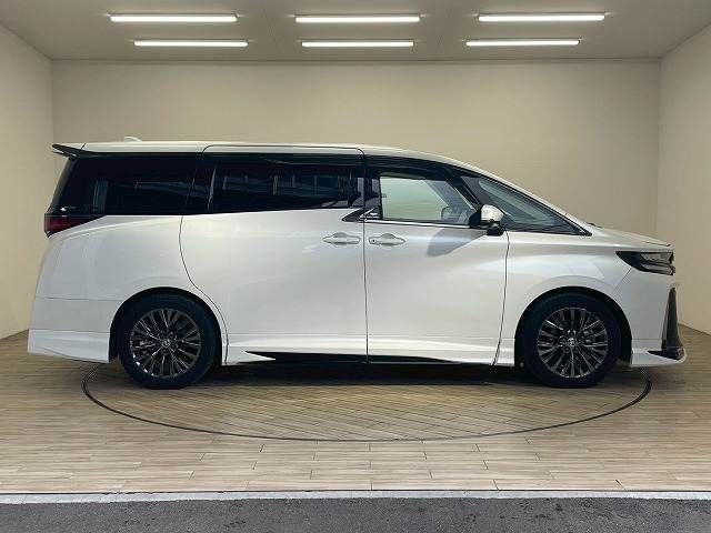 TOYOTA VELLFIRE  HYBRID 2024