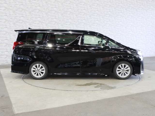 TOYOTA ALPHARD 2018