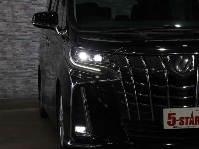 TOYOTA ALPHARD 2018