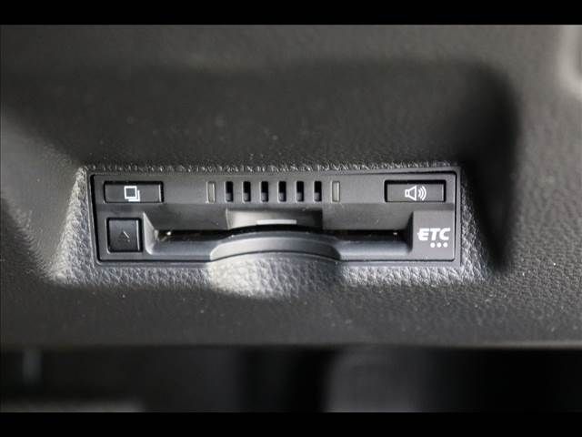 TOYOTA YARIS HYBRID 2021