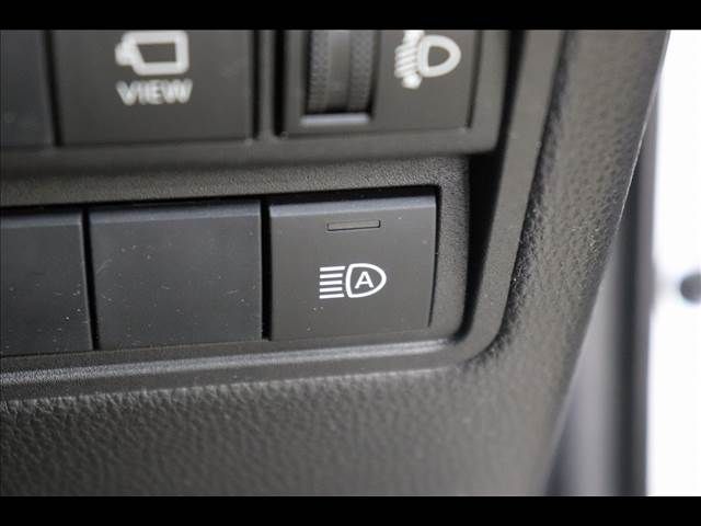 TOYOTA YARIS HYBRID 2021