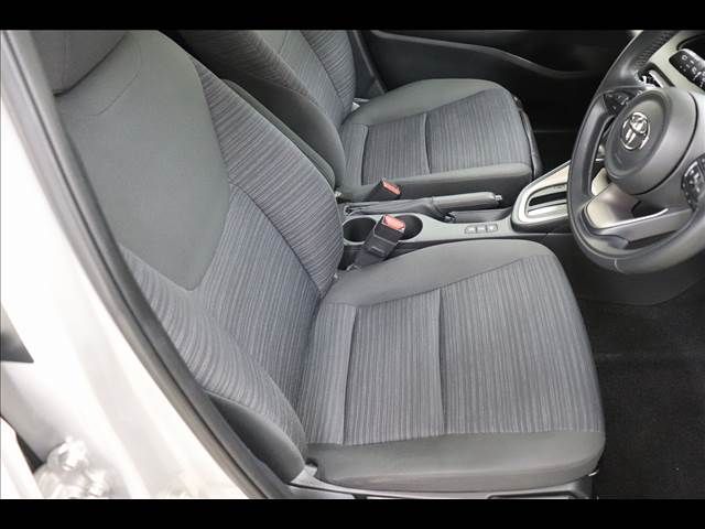 TOYOTA YARIS HYBRID 2021