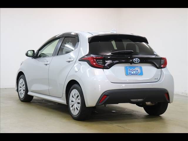 TOYOTA YARIS HYBRID 2021