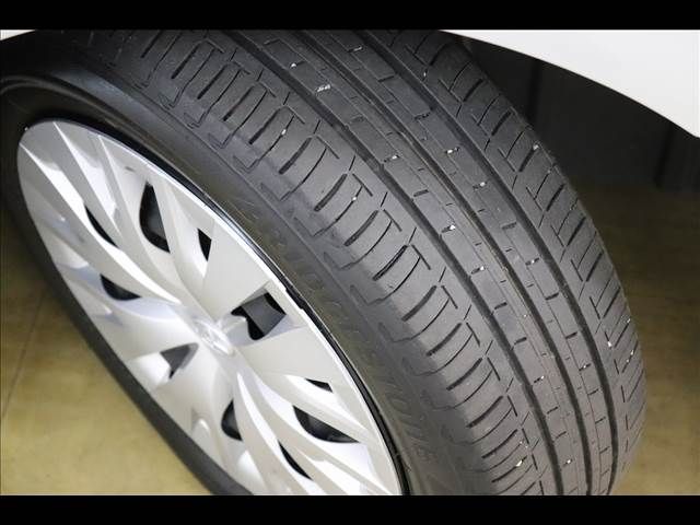 TOYOTA YARIS HYBRID 2021