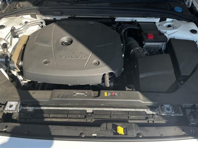 VOLVO VOLVO V60 CROSS COUNTRY 2020