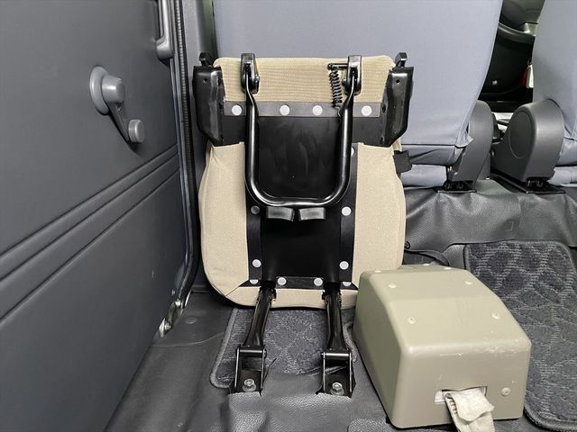 DAIHATSU HIJET CARGO 2012