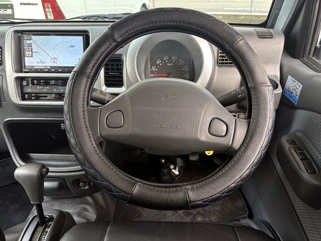 DAIHATSU HIJET truck 4WD 2012