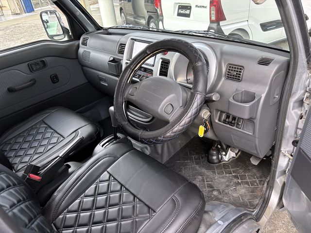 DAIHATSU HIJET truck 4WD 2012